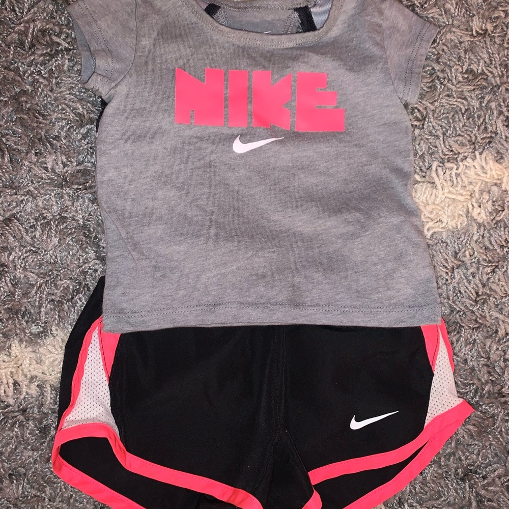 🎀 18 month Nike Dri Fit outfit